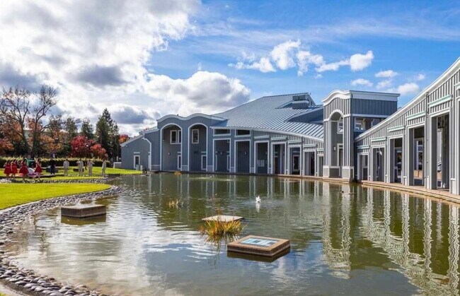 Building Photo - 61 Mozden Ln