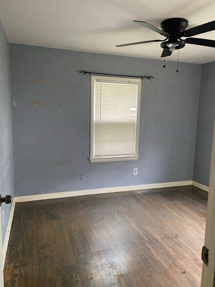 Building Photo - 1539 Livewell Cir