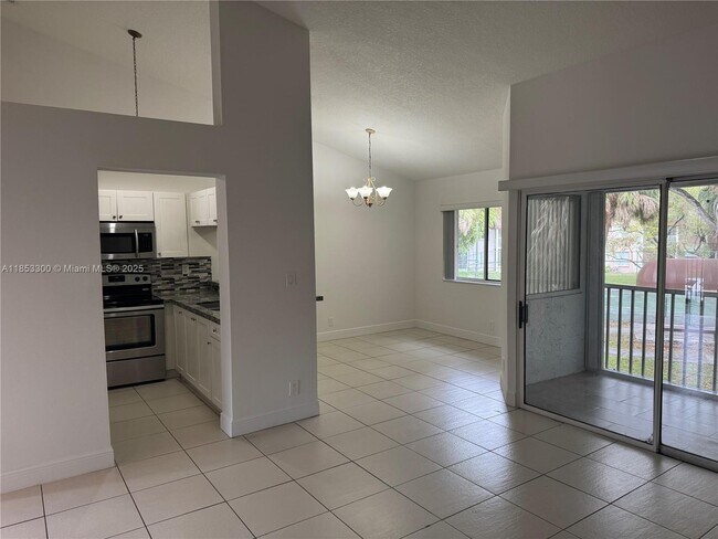 Building Photo - 13910 SW 91st Terrace