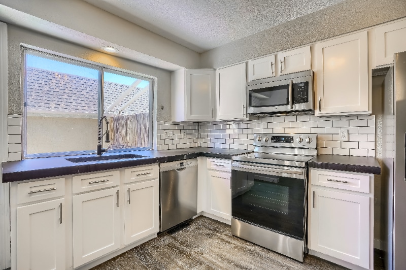 Building Photo - 13204 E Linvale Pl