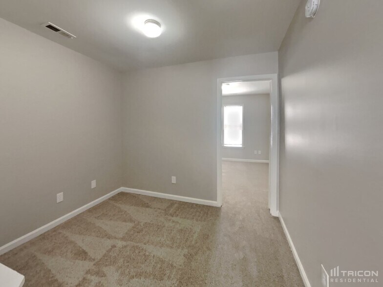 Building Photo - 205 Marino Pl