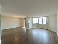 Building Photo - 1009 Harmon Cove Tower