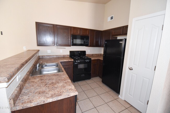 Building Photo - 7313 Brick Dust St