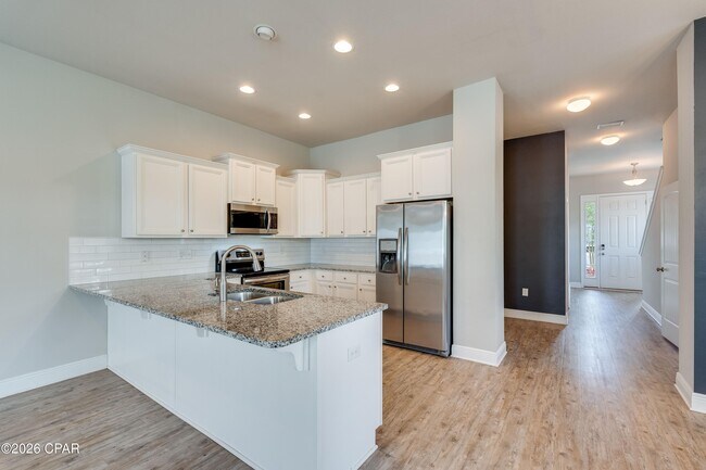 Building Photo - 116 Fossil Falls Ln