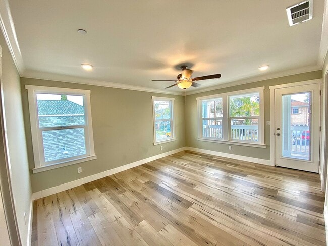 Building Photo - Beautiful and Spacious Newly Constructed 3...