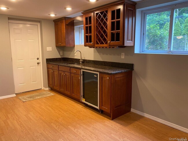 Building Photo - 23 Duncan Ln