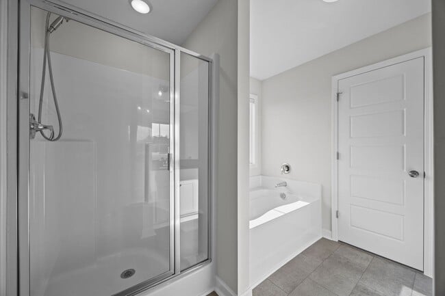 Building Photo - Beautiful 4-Bedroom Home with Modern Finishes in Angier