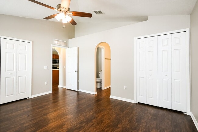 Building Photo - 2968 Whispering Trails Dr