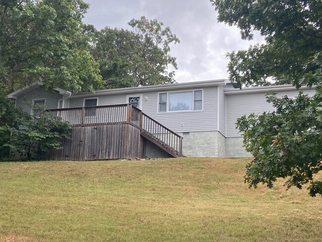 Primary Photo - Single Family Home in Branson
