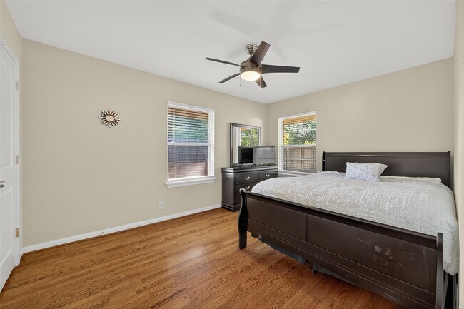 Building Photo - 4045 Osby Dr