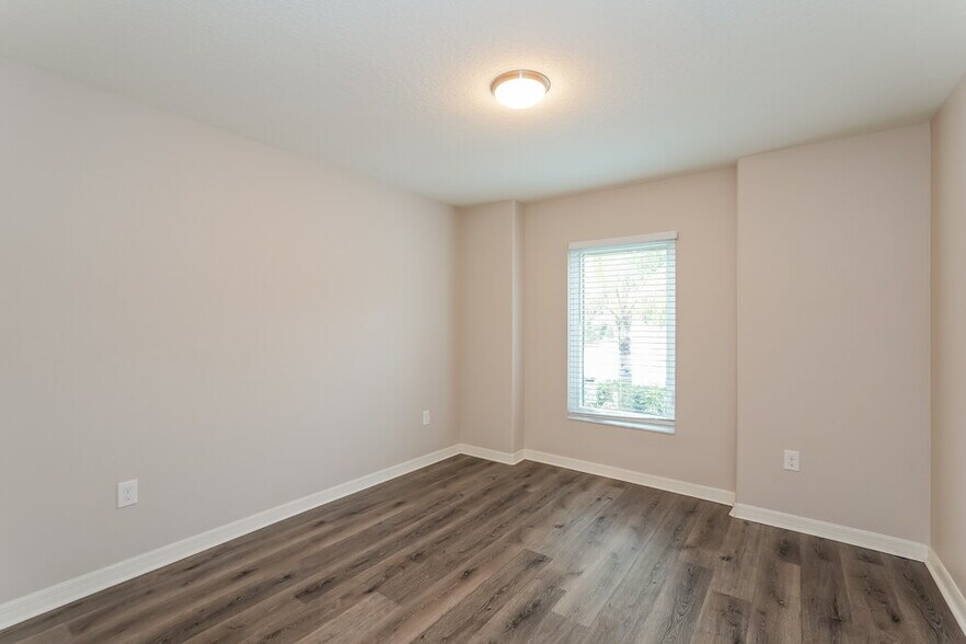 Building Photo - 10610 Summer Azure Dr