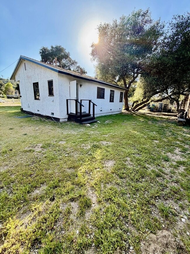 Building Photo - 21157 1/2 Placeritos blvd