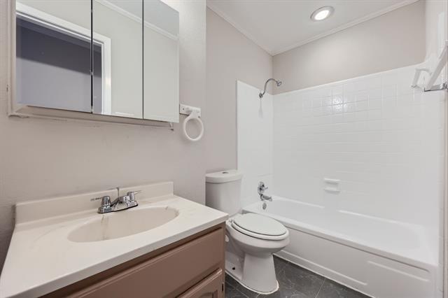 Building Photo - 602 Carl C Senter St