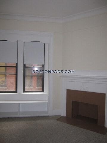 Building Photo - 62 Boylston St