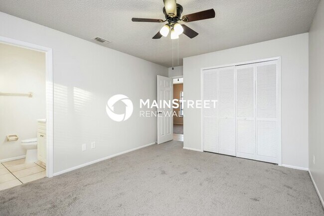 Building Photo - 3 Bedroom Pet-Friendly Home in OCOEE, FL with Main Street Renewal