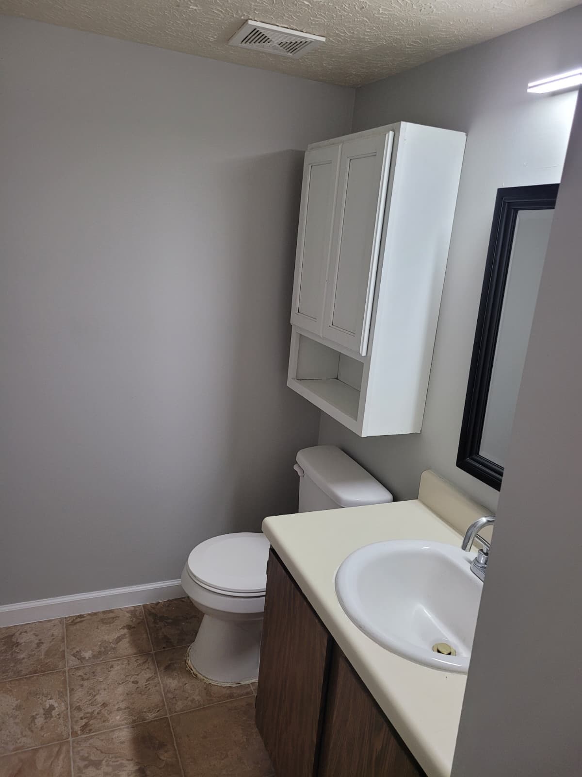 Building Photo - 872 Upholland Ln