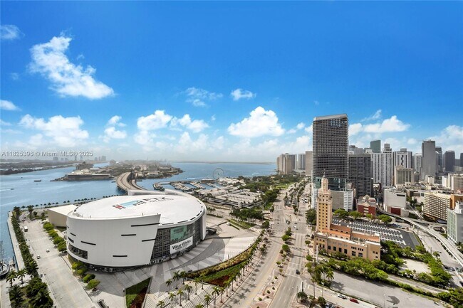 Building Photo - 888 Biscayne Blvd