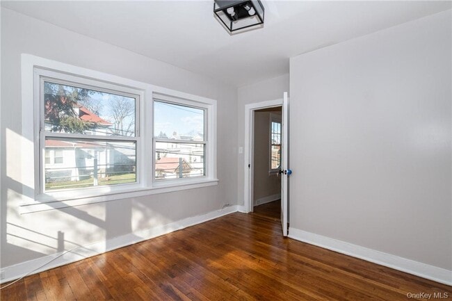 Building Photo - 75 Farrell Ave