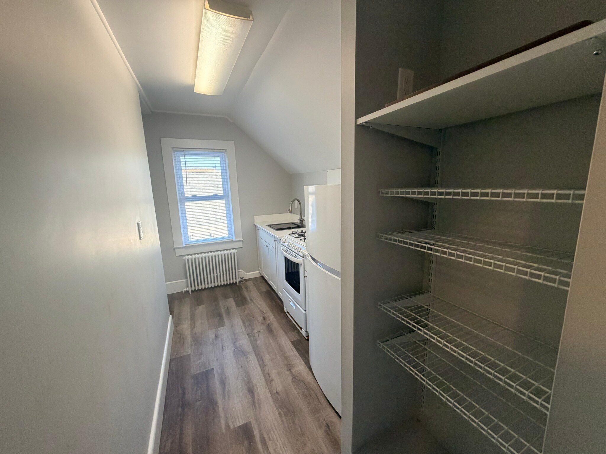 Building Photo - 1924 Commonwealth Ave