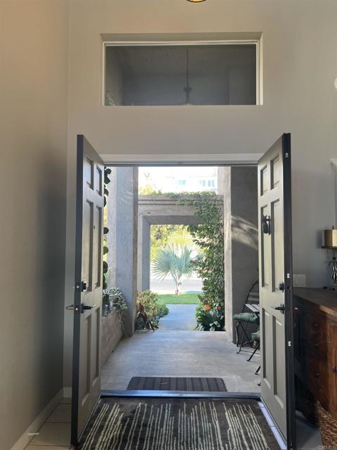 Building Photo - 1969 Woodland Heights Glen