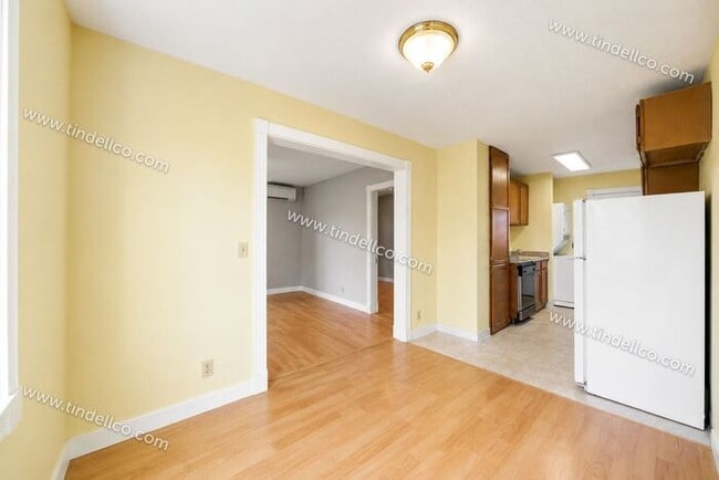 Building Photo - Charming 1-Bedroom Home in Portsmouth with A/C, Fenced Yard & Off-Street Parking
