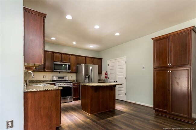 Building Photo - 3705 Badin Lake Ln