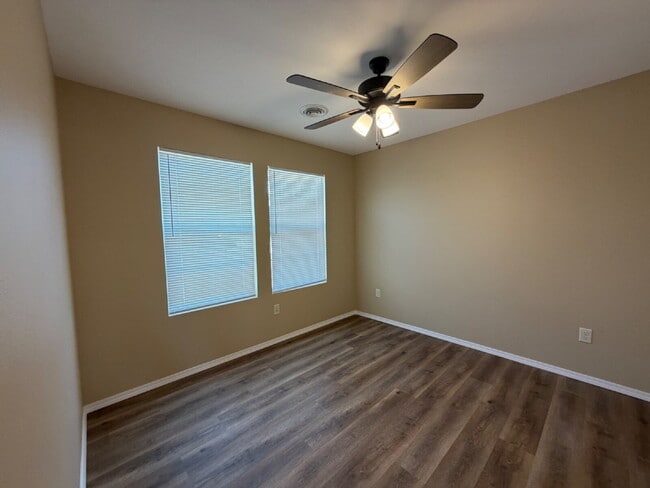 Building Photo - Last BRAND NEW 4BR Duplex left!!!