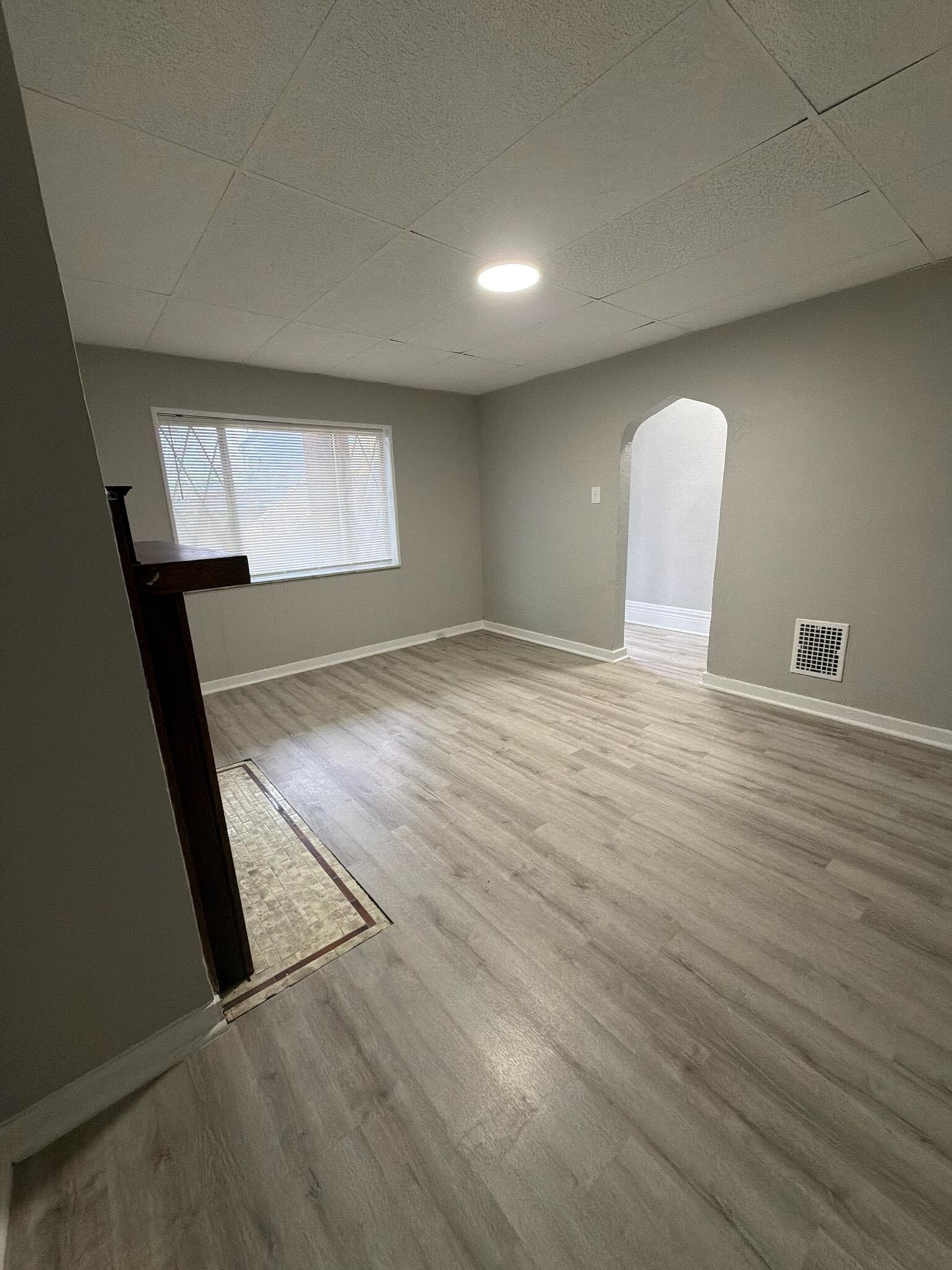 Building Photo - 205 Dengler St