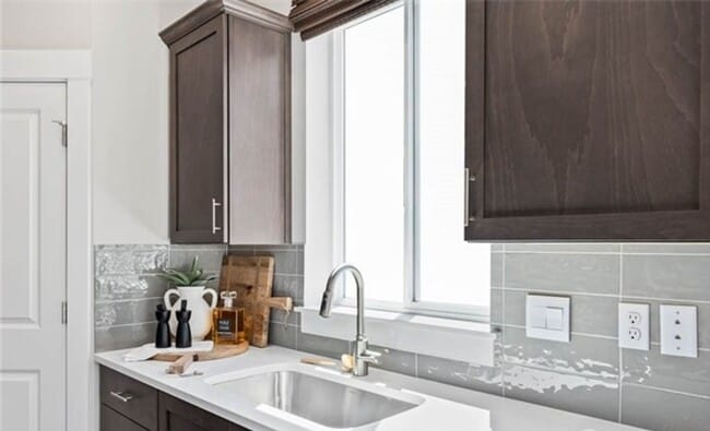 Building Photo - Air-conditioned Beautiful 4 Bed+ Bonus in Northshore School District – Bothell!