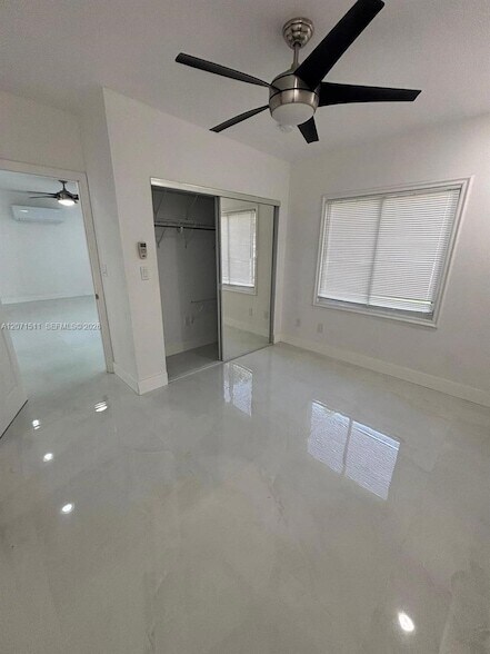 Building Photo - 12253 SW 82nd Ave