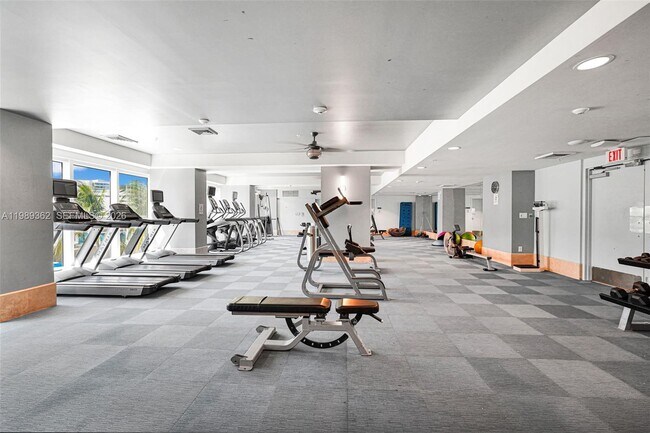 Building Photo - 1945 S Ocean Dr