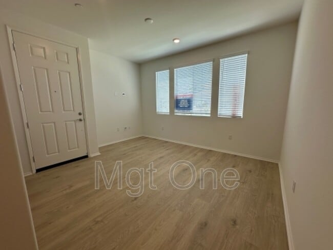 Building Photo - 26170 Gentry Ave