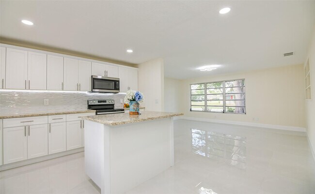 Building Photo - 3105 18th St