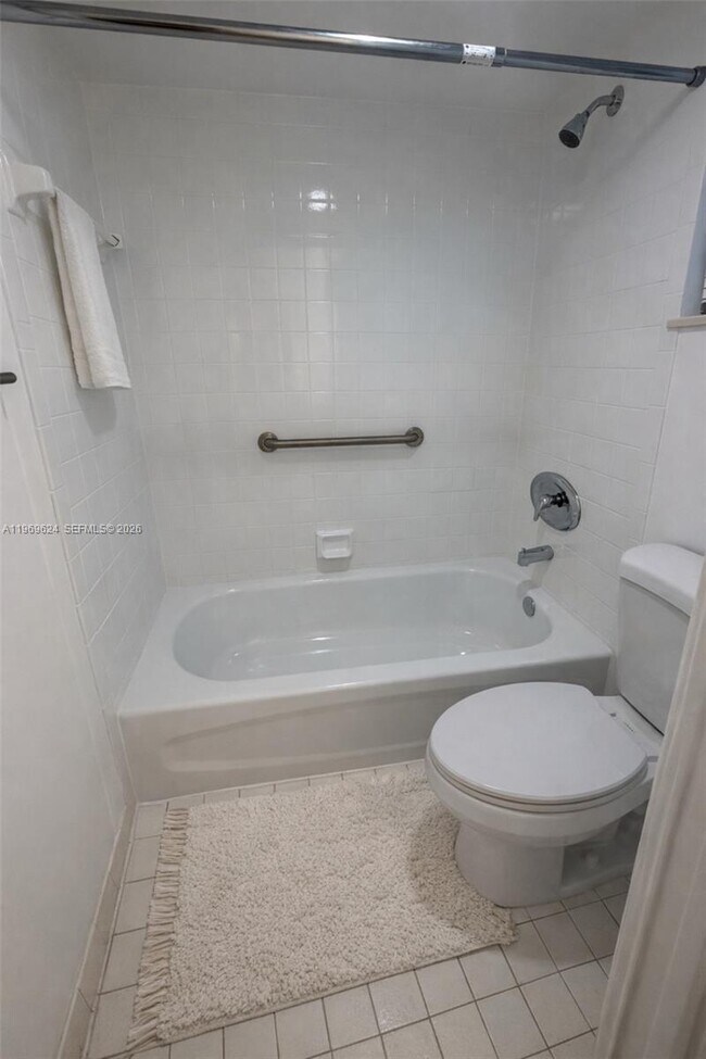 Building Photo - 1800 N Congress Ave