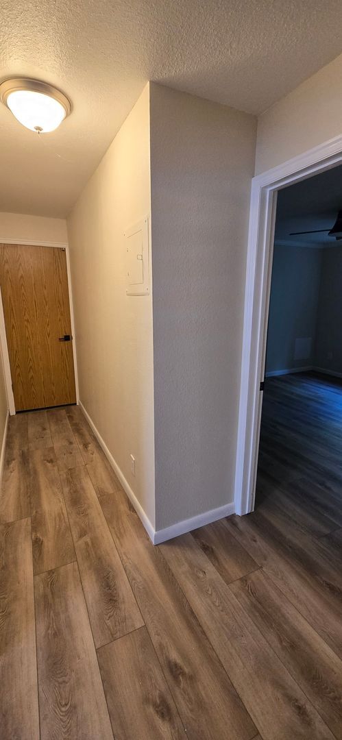 Building Photo - Cute 2 Bed 1 Bath in Springville