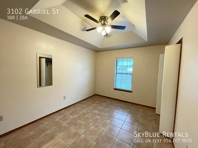 Building Photo - 3102 Gabriel St
