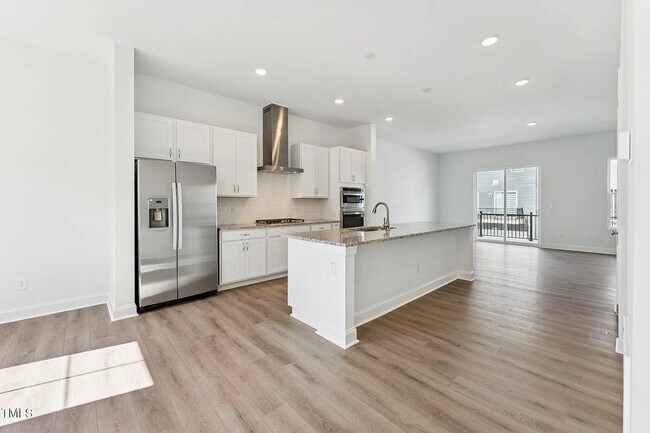 Building Photo - 1508 Village Hall Ln