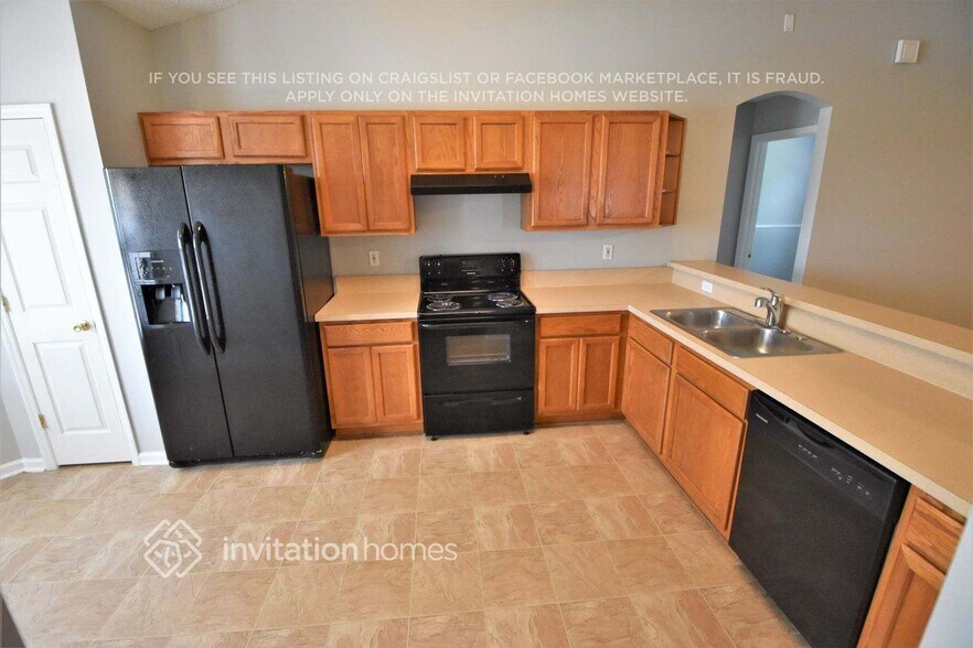 Building Photo - 9785 Oxford Station Dr