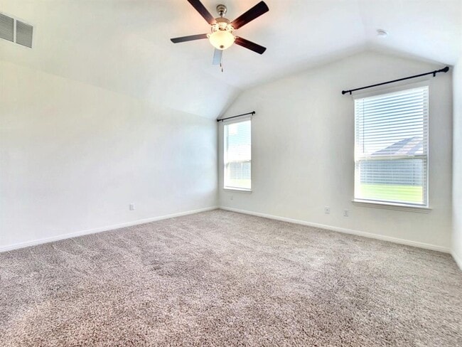 Building Photo - 610 Hereford Lp