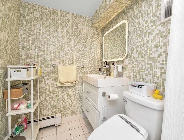 Building Photo - 212 9th St