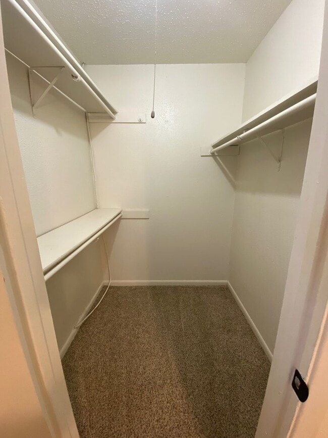 Building Photo - Duplex Homes 3/2/2