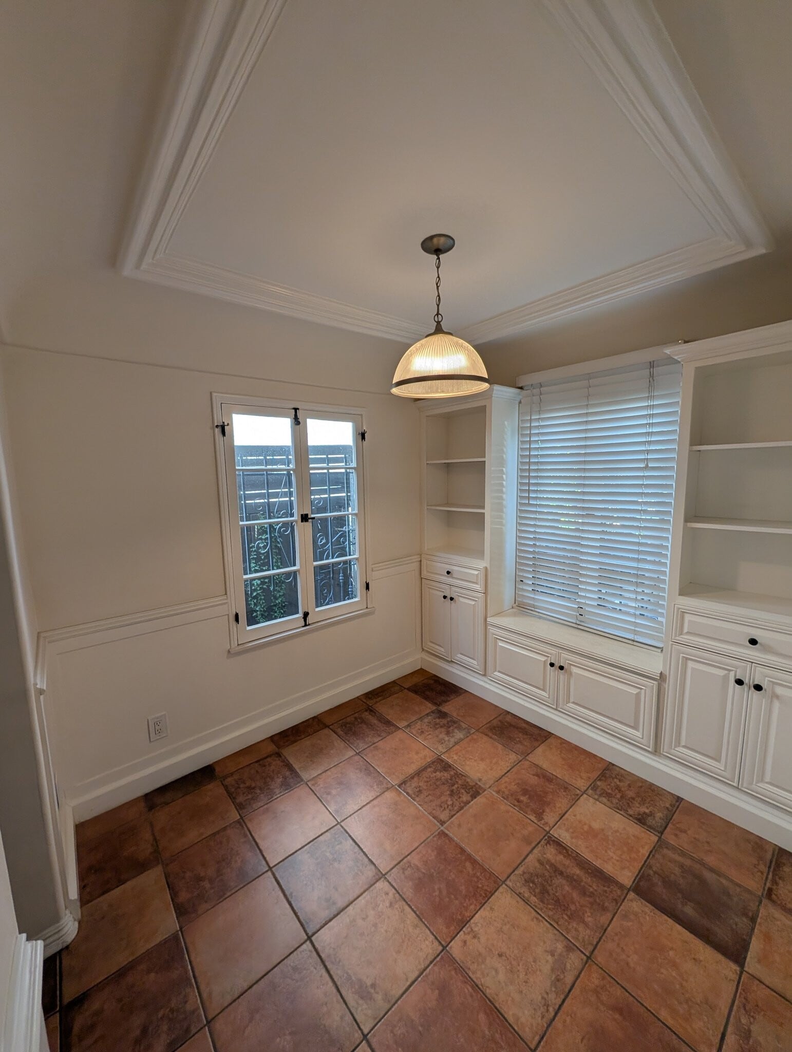 Building Photo - 1123 S Crescent Heights Blvd