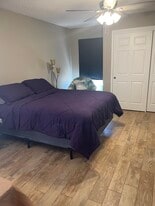 Building Photo - 2120 Lara Dr