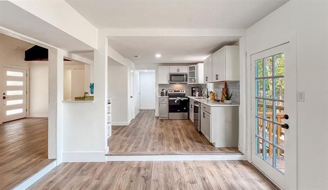 Building Photo - 309 Rosewood Dr