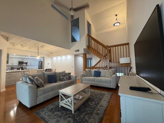 Building Photo - 2604 Fairway Dr N