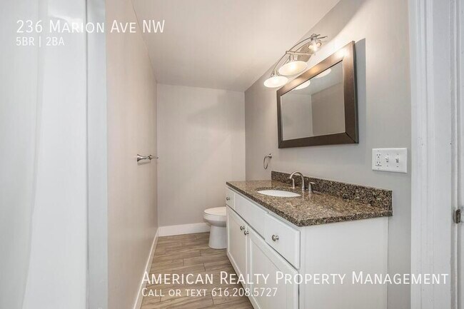 Building Photo - 236 Marion Ave NW