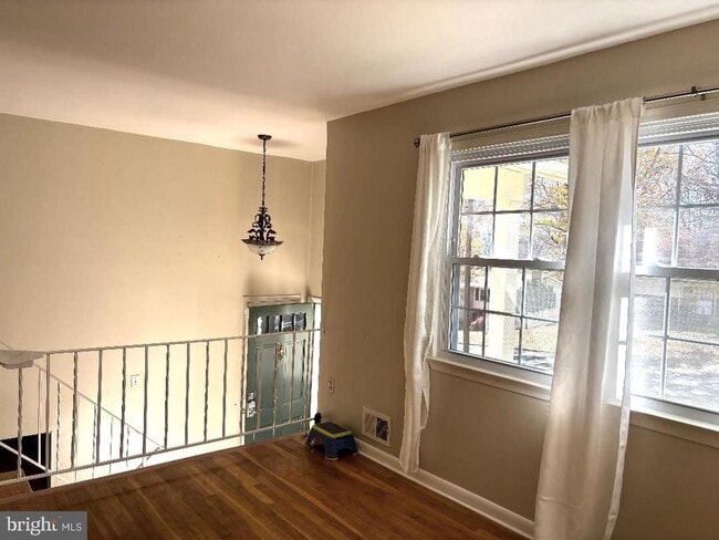 Building Photo - 5315 Manorfield Rd