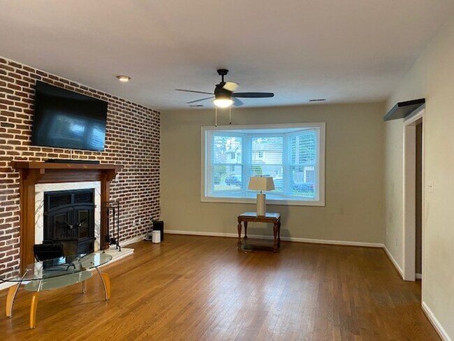 Building Photo - Chesapeake Beach