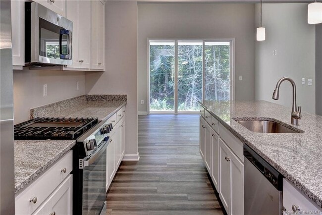 Building Photo - 4090 Isaac Cir