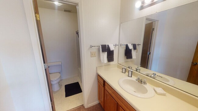Building Photo - 986 Red Cloud Ct